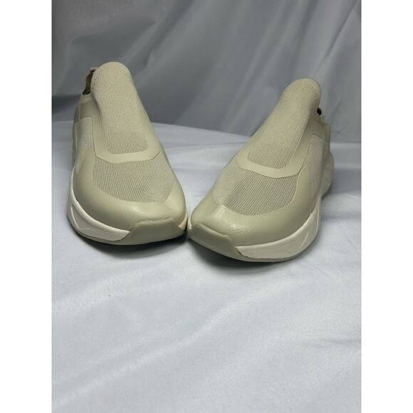 ZARA new slip on beige stretchy comfy Knit sneaker women’s US 8 EU41 - Picture 1 of 7